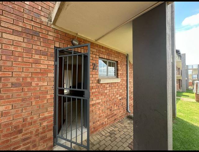 2 BEDROOM APARTMENT FOR SALE IN SAGEWOOD